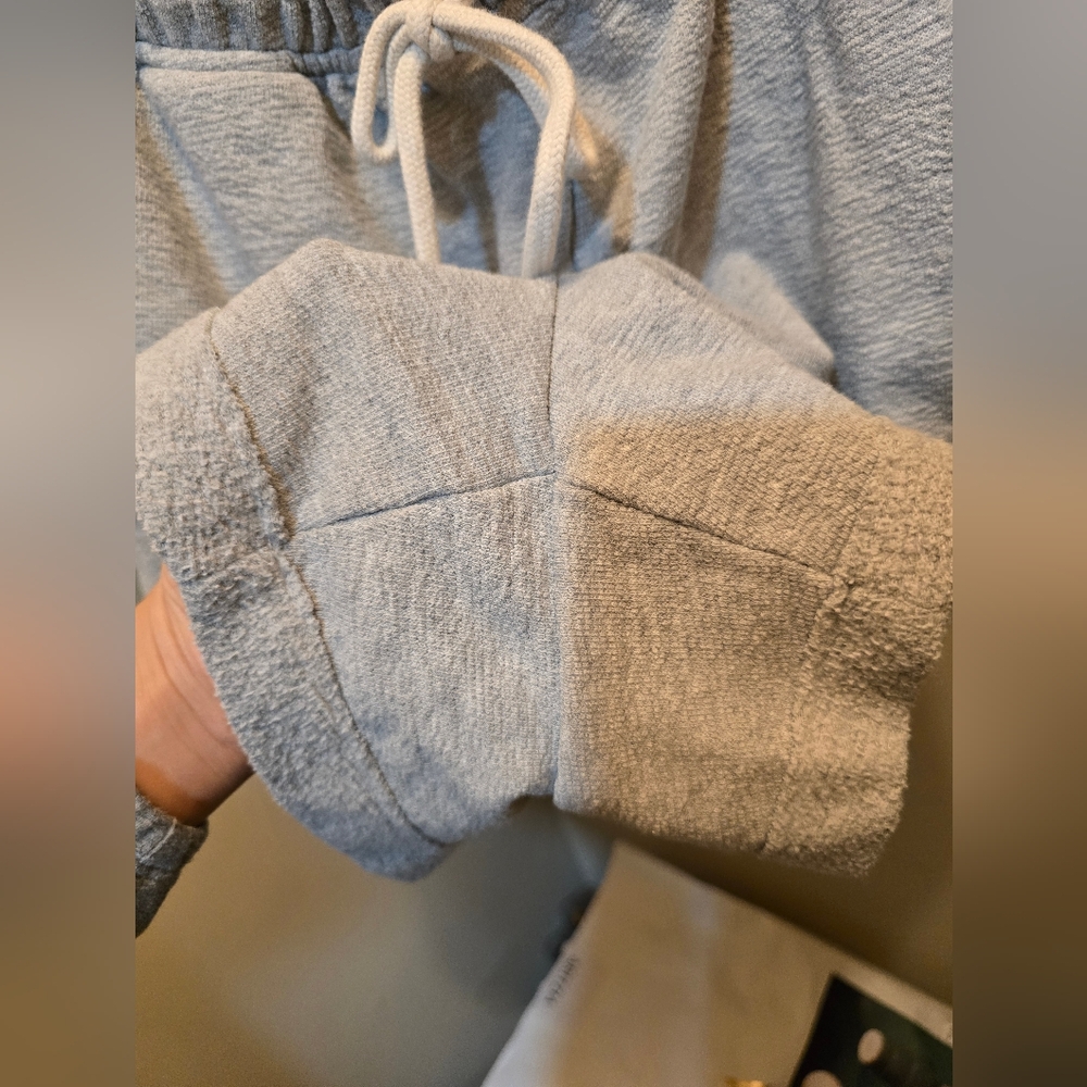 Aerie set - Picture 8 of 9